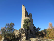 Torre circular del castell de Sant Gervàs.