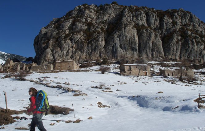 Gallina Pelada (2.317m) per Peguera 1 