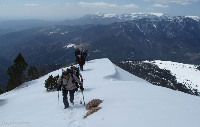 Gallina Pelada (2.317m) per Peguera 1 