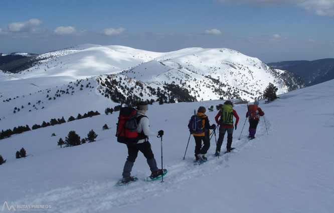 Gallina Pelada (2.317m) per Peguera 1 