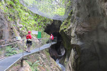 Les Gorges de la Fou amaguen una gran varietat de llegendes i històries.