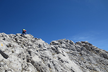 A pocs metres del cim del Pedraforca.