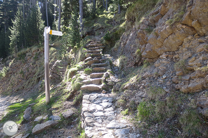 Pedraforca (2.506m) pel coll del Verdet i l