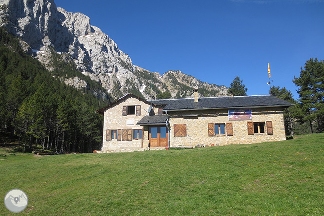 Pedraforca (2.506m) pel coll del Verdet i l