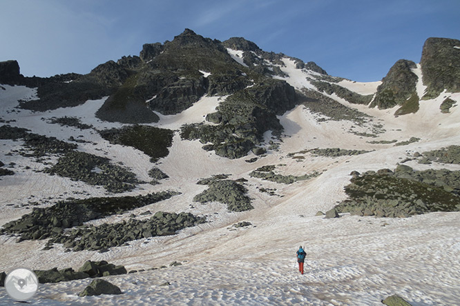 Pic de Rulhe (2.783m) des del Pla de les Peires 2 