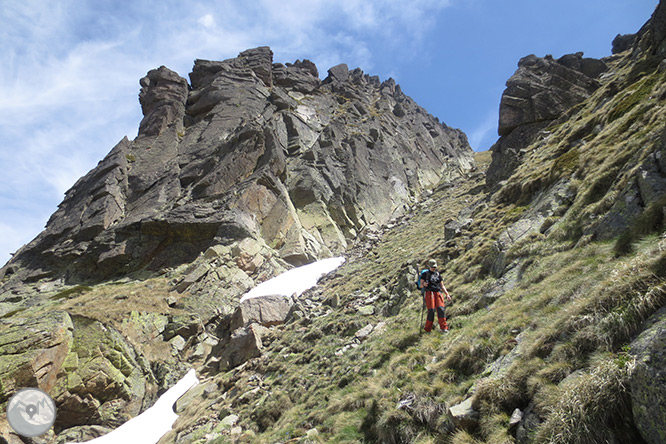 Pic de Rulhe (2.783m) des del Pla de les Peires 2 