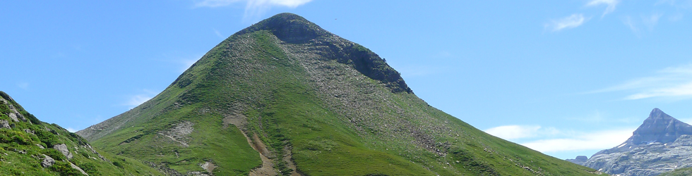 Pic Arlas (2.044m) des del coll de la Piedra de San Martín