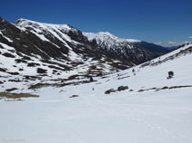 Baixem per la vall d´Arques.