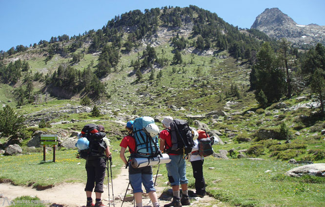 Maladeta Oriental (3.308m) i pic Abadías (3.271m) per la Renclusa 1 