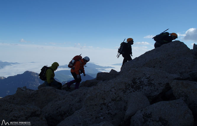 Maladeta Oriental (3.308m) i pic Abadías (3.271m) per la Renclusa 2 