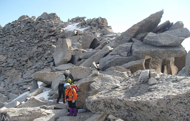 Maladeta Oriental (3.308m) i pic Abadías (3.271m) per la Renclusa 2 