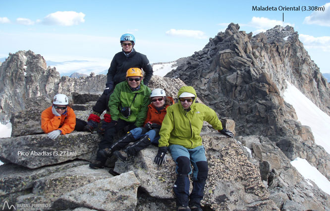 Maladeta Oriental (3.308m) i pic Abadías (3.271m) per la Renclusa 2 