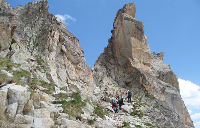 Maladeta Oriental (3.308m) i pic Abadías (3.271m) per la Renclusa 2 