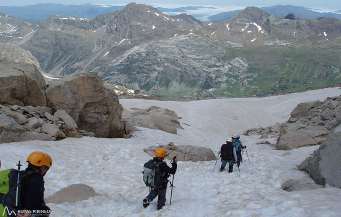 Maladeta Oriental (3.308m) i pic Abadías (3.271m) per la Renclusa 2 