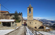 Església d´Estana, enmig del poble.