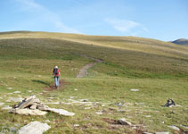 Nombroses fites ens marquen el camí, encara que la ruta a seguir ja és ben clara.