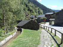 Arribant a la serradora i mola de Cal Pal.