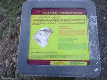 Placa explicativa del trencapinyes.