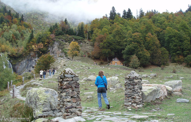 Saut deth Pish a la vall de Varradòs 1 