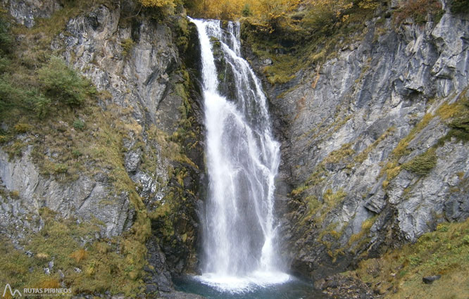 Saut deth Pish a la vall de Varradòs 1 