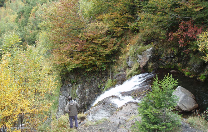 Saut deth Pish a la vall de Varradòs 1 