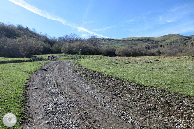 Taga (2.040m) des de Pardines 1 